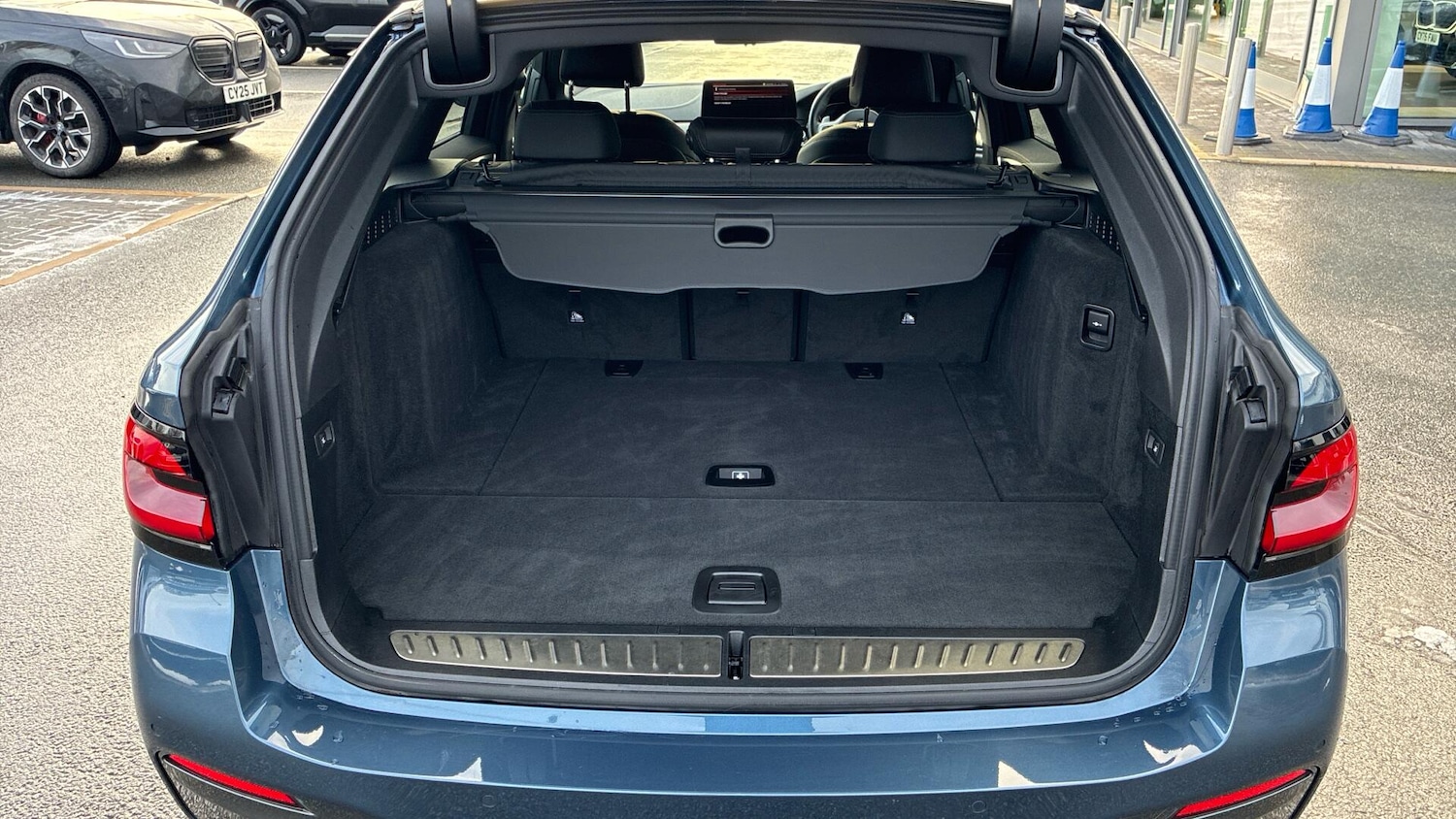 Used BMW 5 Series 2022 for sale - 76800956: Photo 13