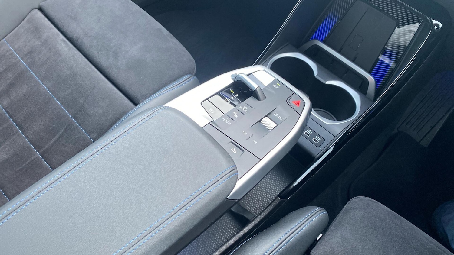 Used BMW iX1 2025 for sale - 76975958: Photo 10