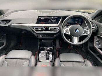 Used BMW 1 Series 2023 for sale - 76760602: Photo