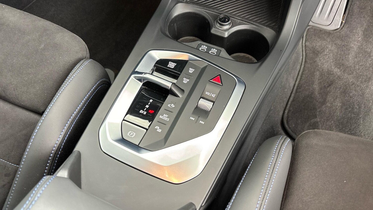 Used BMW 2 Series 2025 for sale - 76760603: Photo 10