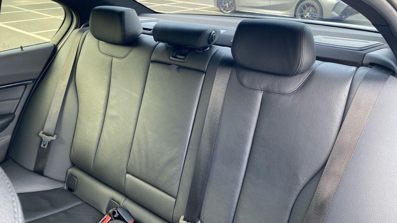 Used BMW 3 Series 2018 for sale - 77255071: Photo 11