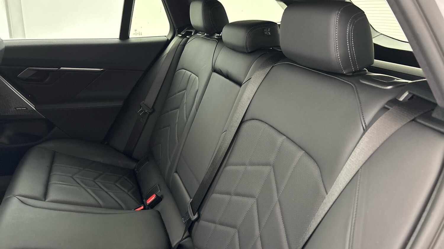 Used BMW 5 Series 2025 for sale - 76760609: Photo 12