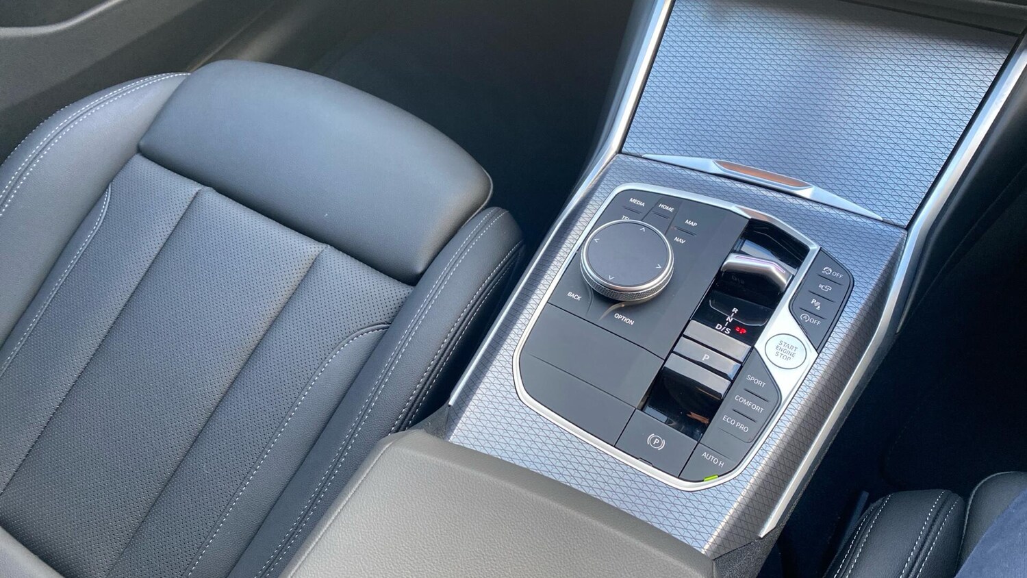 Used BMW 3 Series 2025 for sale - 76760596: Photo 10