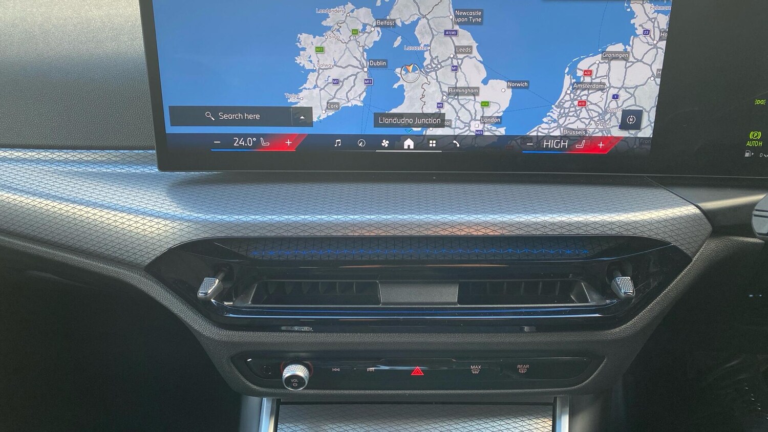 Used BMW 3 Series 2025 for sale - 76760596: Photo 8