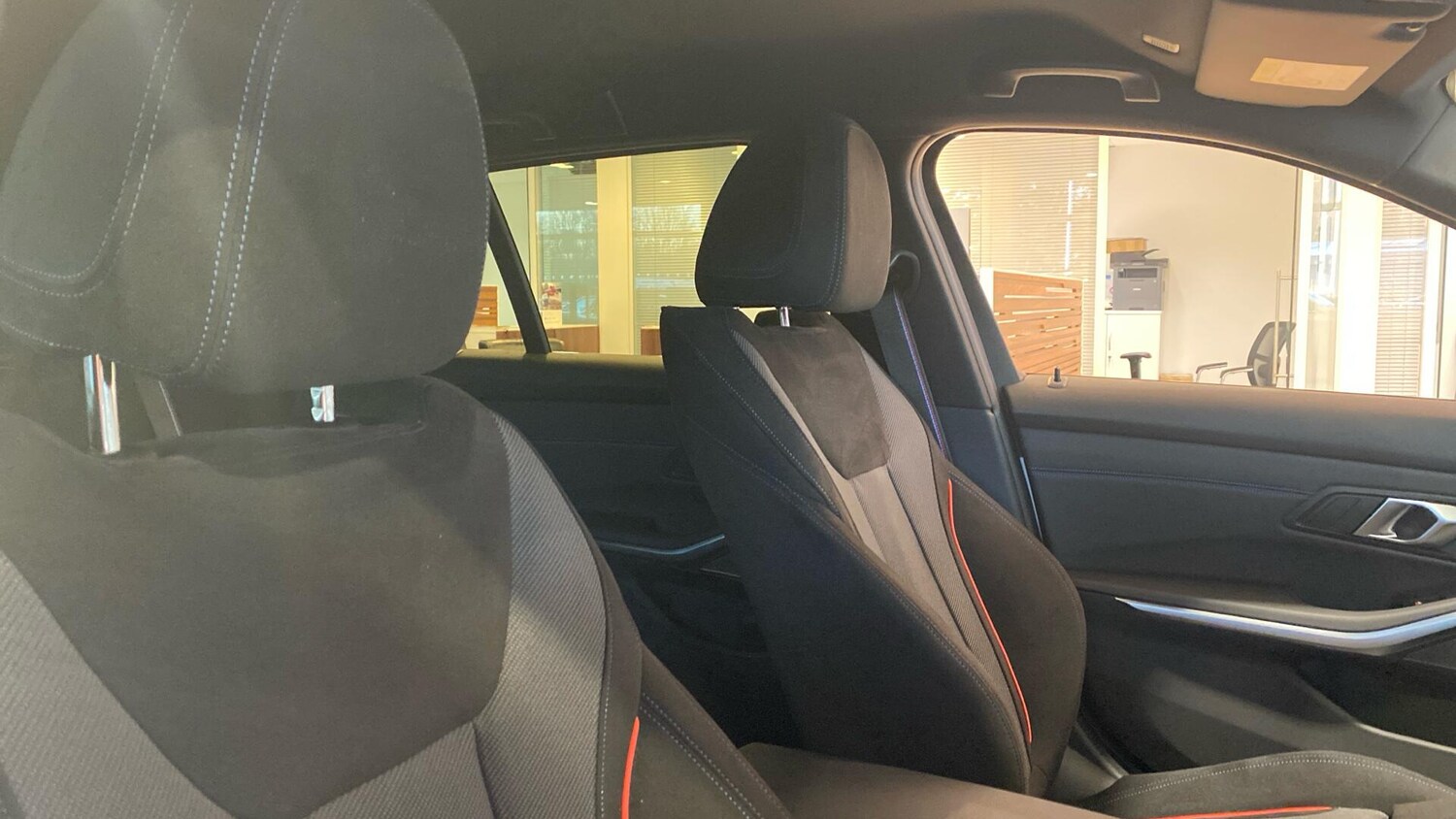 Used BMW 3 Series 2025 for sale - 76760619: Photo 11