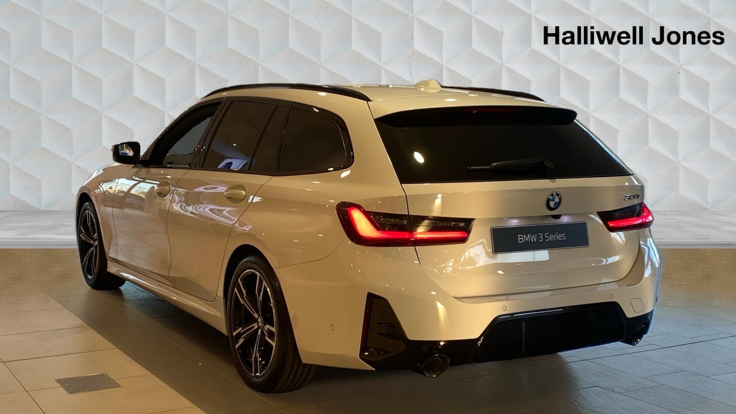 Used BMW 3 Series 2025 for sale - 76760619: Photo 2