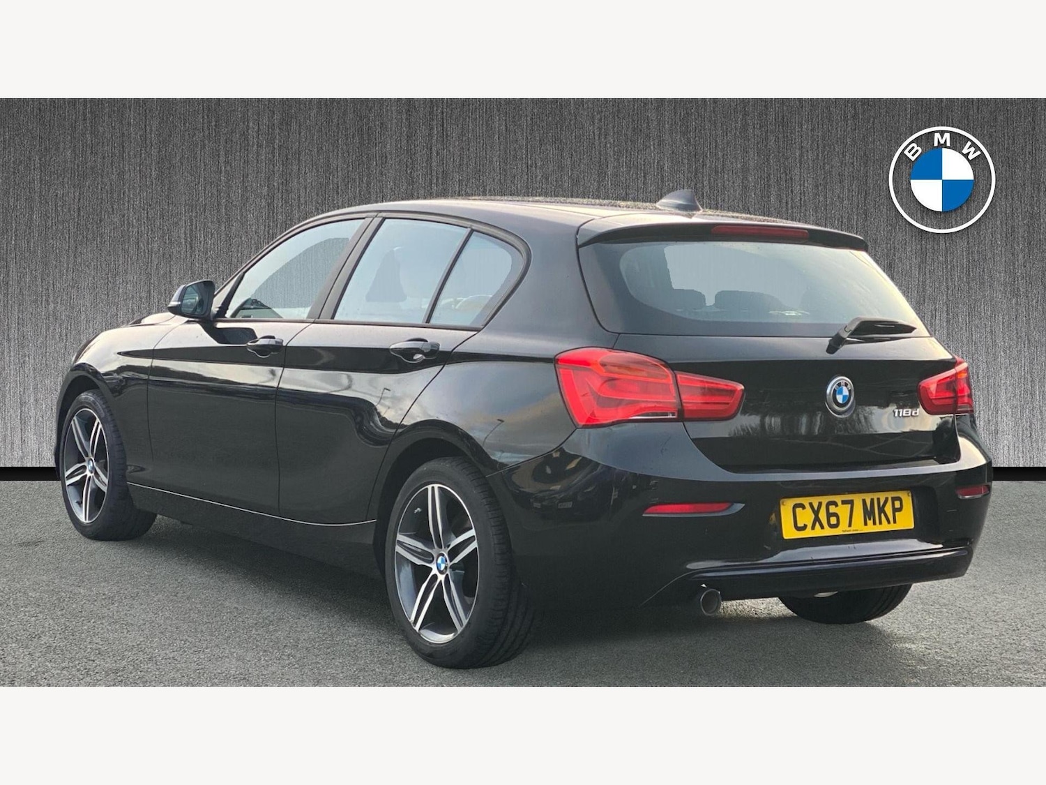 Used BMW 1 Series 2017 for sale - 76760610: Photo 2