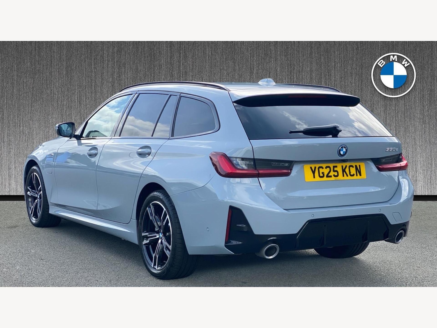 Used BMW 3 Series 2025 for sale - 76760595: Photo 2