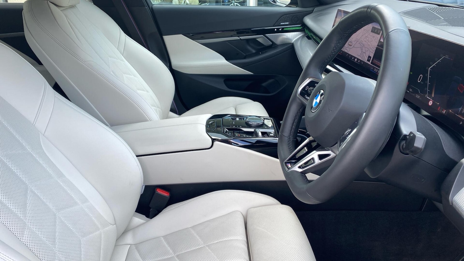 Used BMW 5 Series 2024 for sale - 77411671: Photo 11