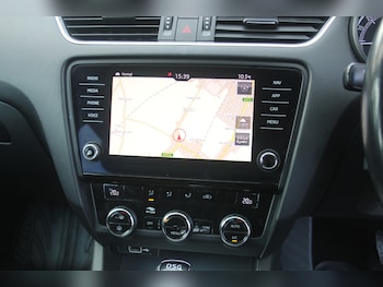 Used Skoda Octavia 2018 for sale - 77864616: Photo