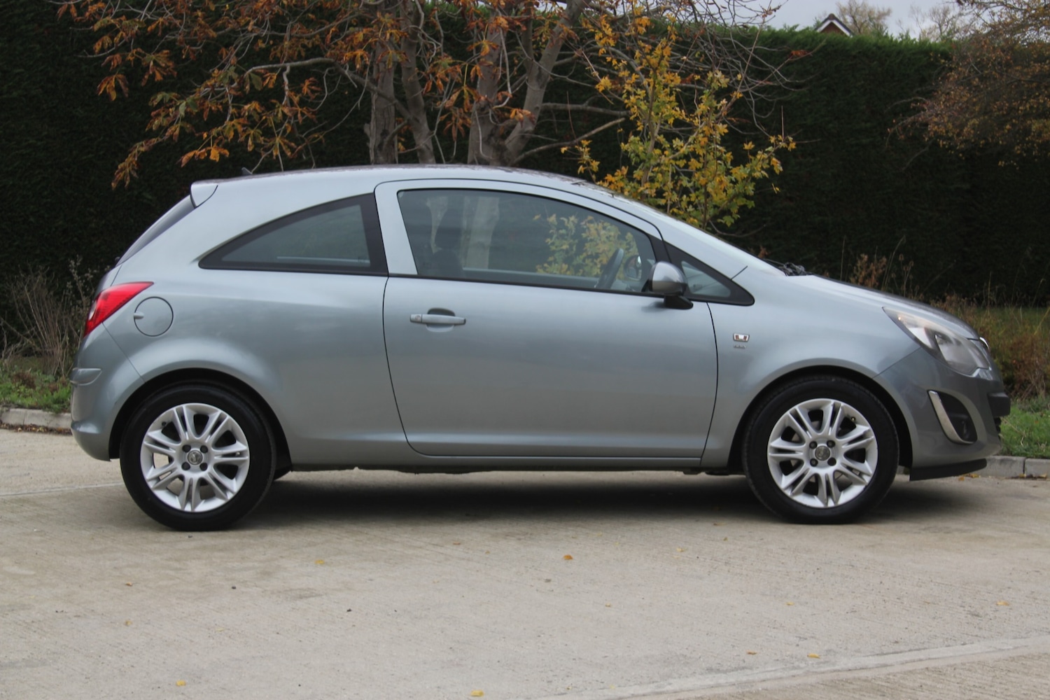 Used Vauxhall Corsa 2013 for sale - 76532130: Photo 9