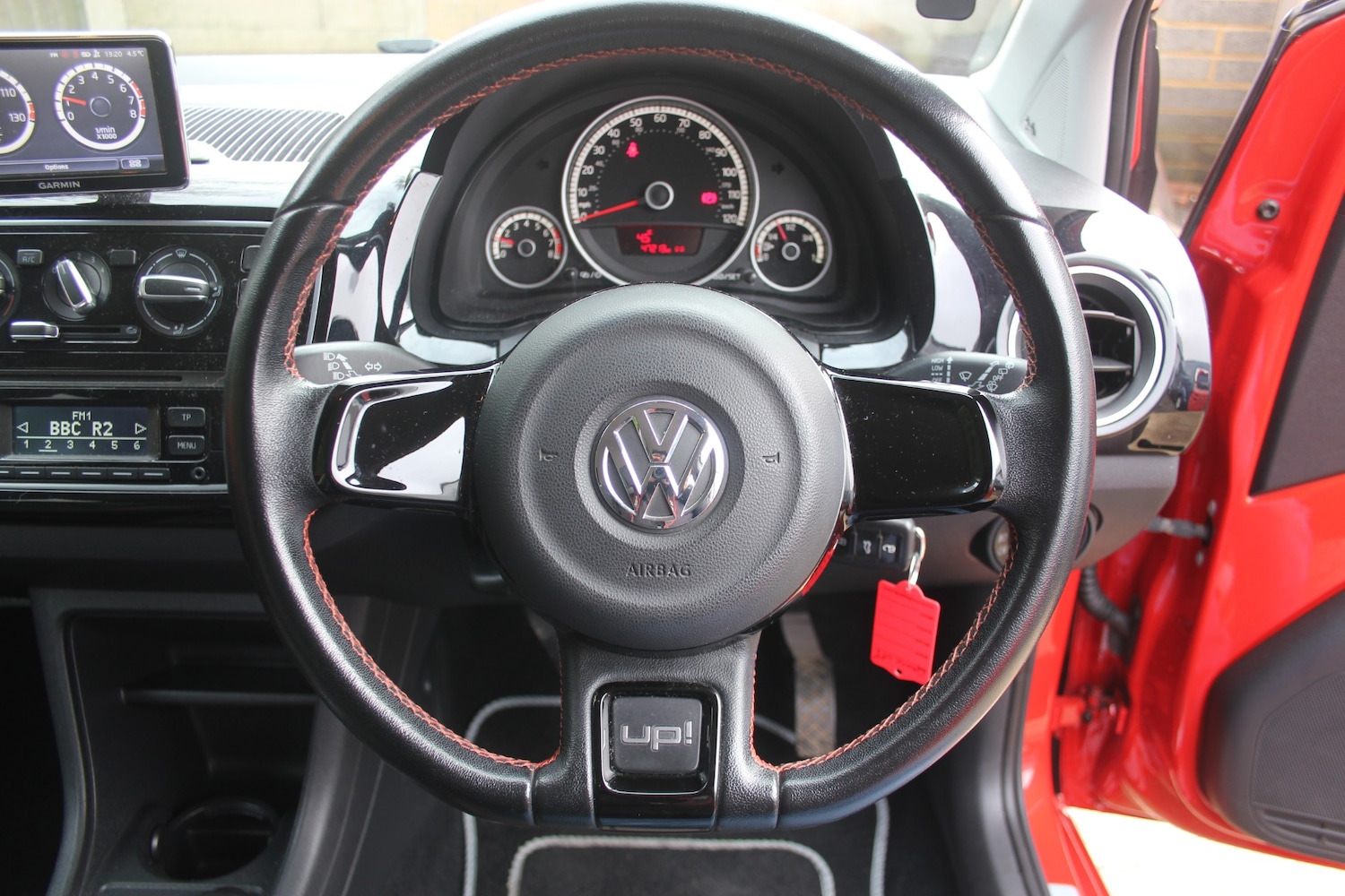 Used Volkswagen up! 2013 for sale - 77337708: Photo 3