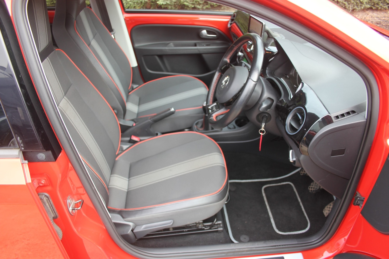 Used Volkswagen up! 2013 for sale - 77337708: Photo 7