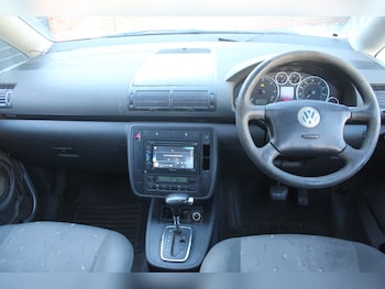 Used Volkswagen Sharan 2006 for sale - 77104664: Photo