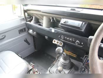 Used Land Rover Defender 90 2001 for sale - 79801009: Photo