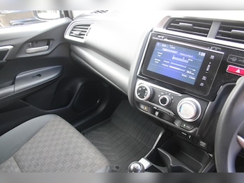 Used Honda Jazz 2016 for sale - 75825451: Photo