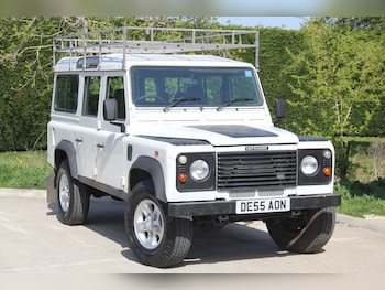 Land Rover Defender feature image