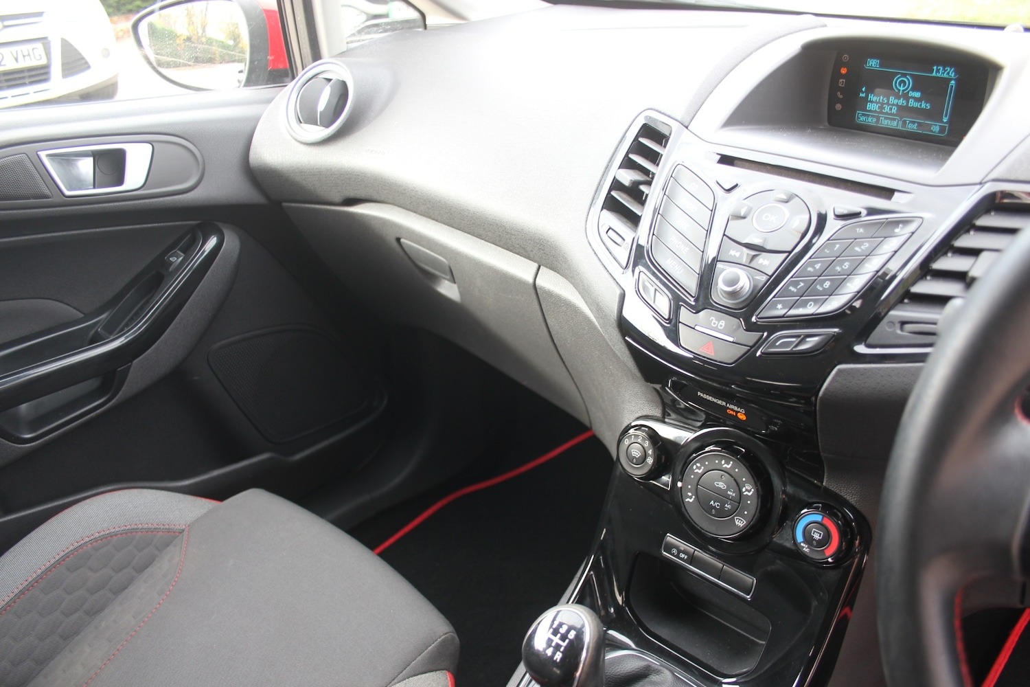 Used Ford Fiesta 2015 for sale - 76464014: Photo 4