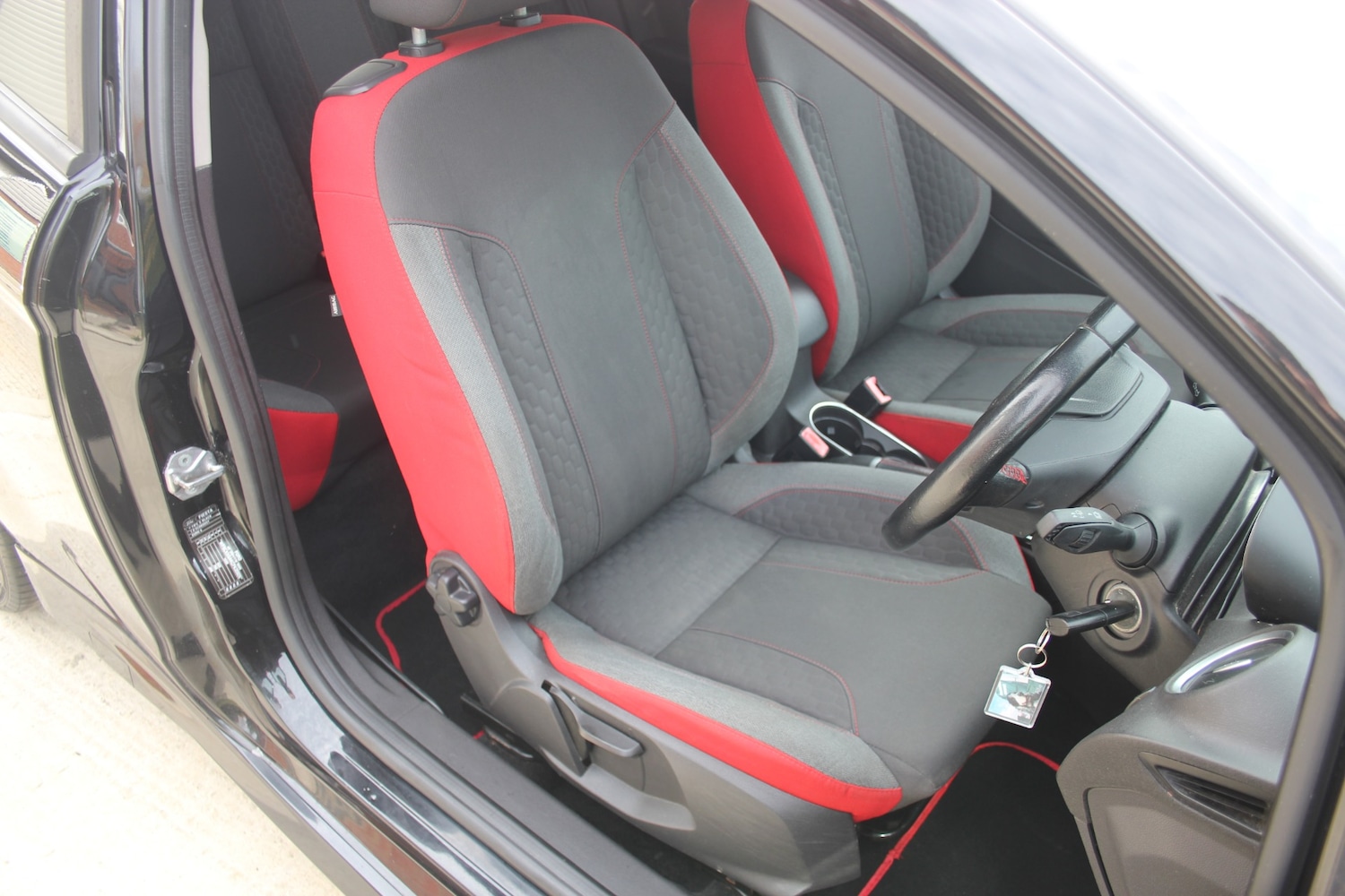 Used Ford Fiesta 2015 for sale - 76464014: Photo 7