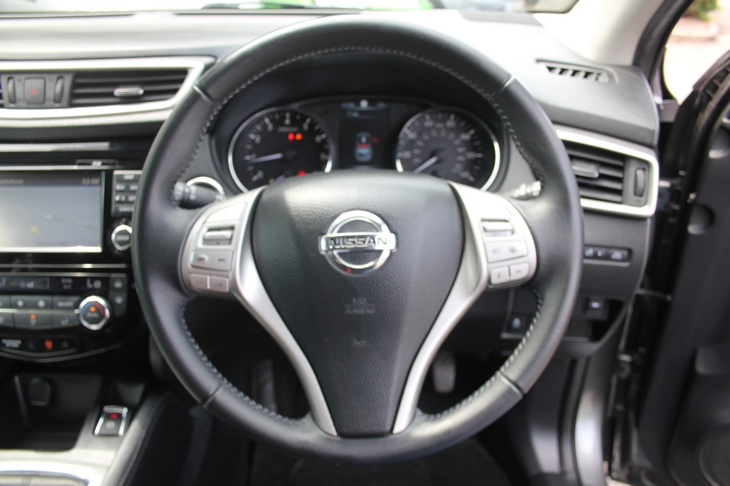 Used Nissan Qashqai 2016 for sale - 76455547: Photo 3