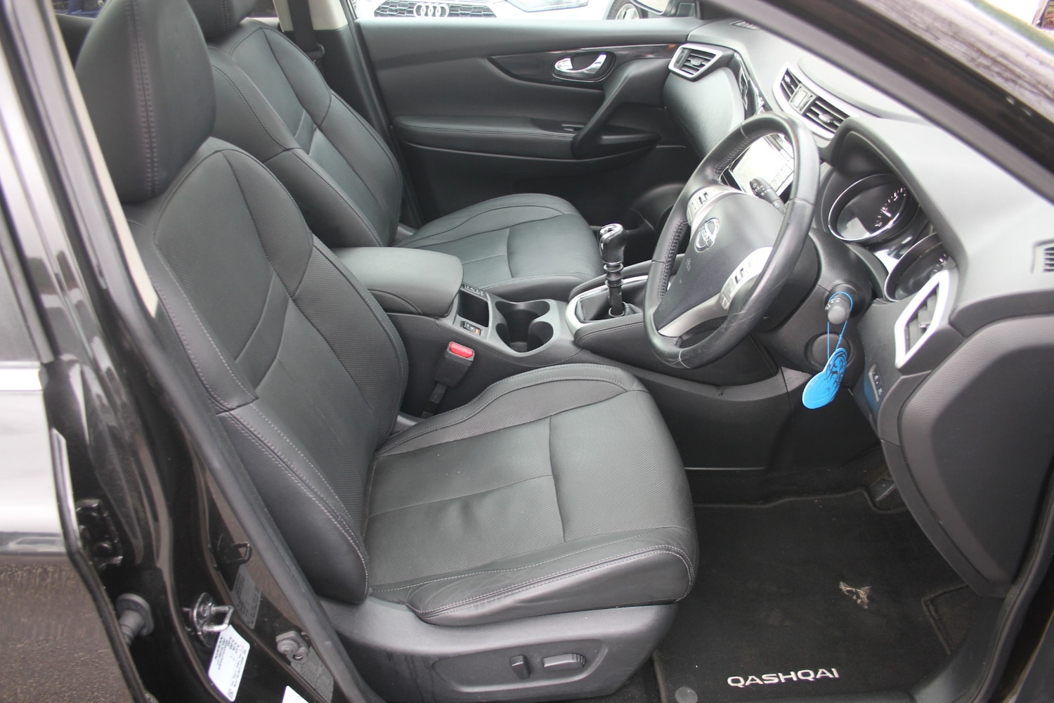 Used Nissan Qashqai 2015 for sale - 77460348: Photo 9