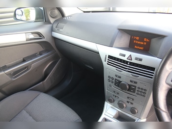 Used Vauxhall Astra 2009 for sale - 78012779: Photo