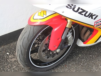 Used Suzuki GSX-R 2012 for sale - bike-78838308: Photo