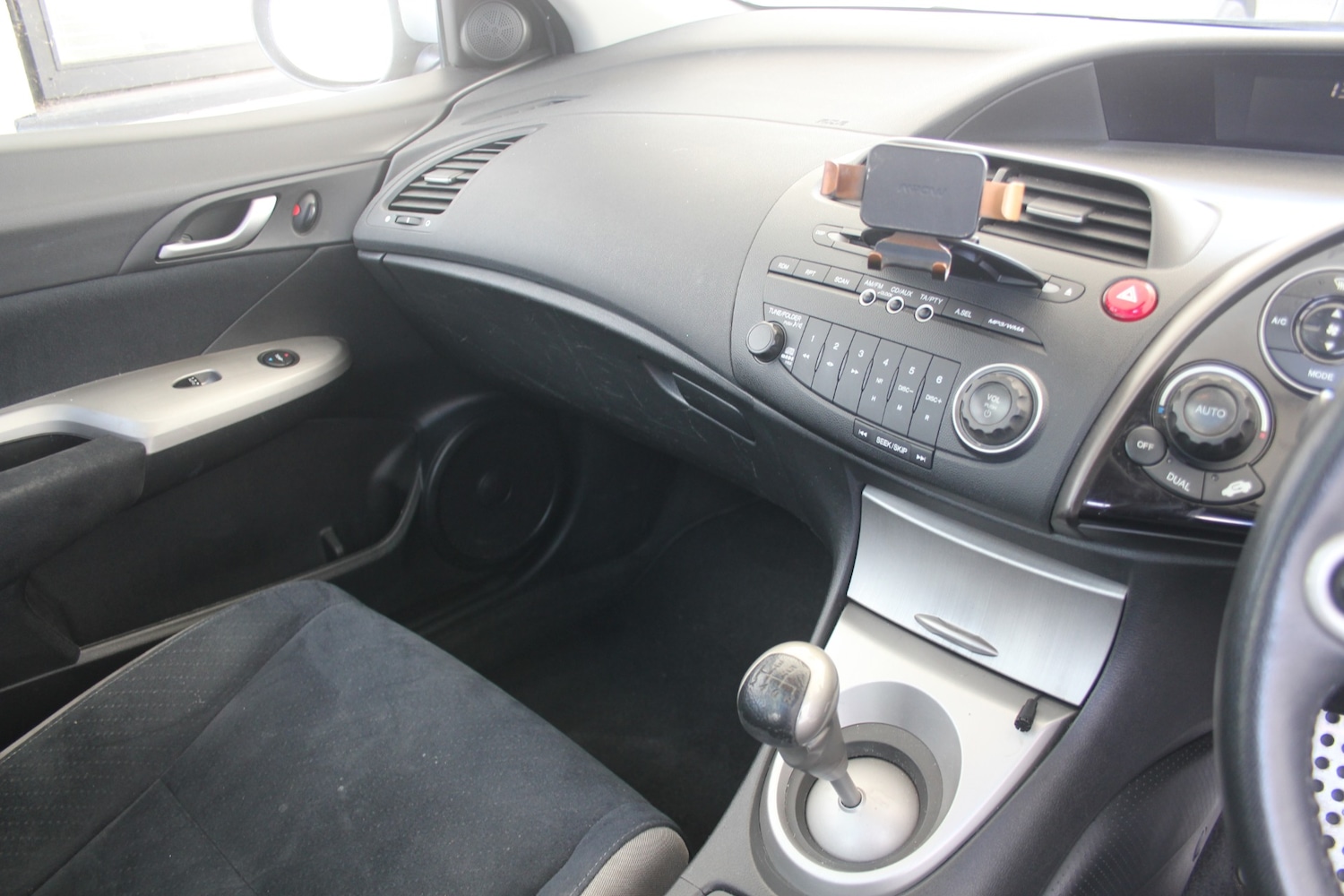 Used Honda Civic 2008 for sale - 76115413: Photo 4