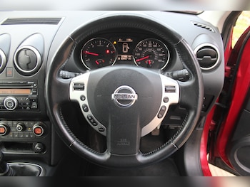 Used Nissan Qashqai 2010 for sale - 76970106: Photo