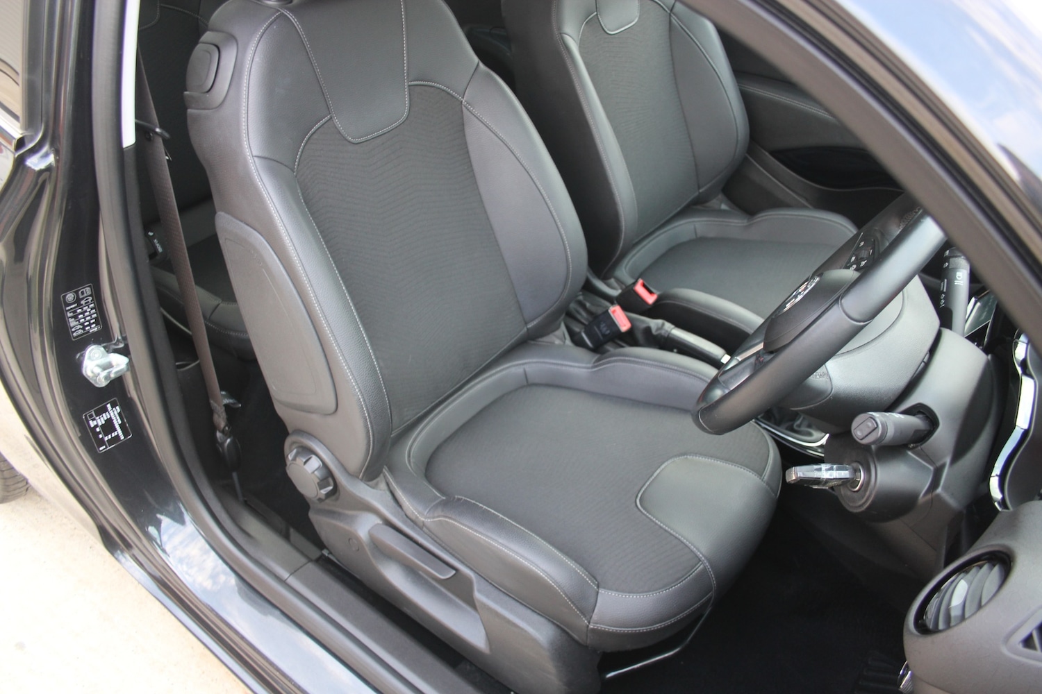 Used Vauxhall ADAM 2016 for sale - 76532104: Photo 7