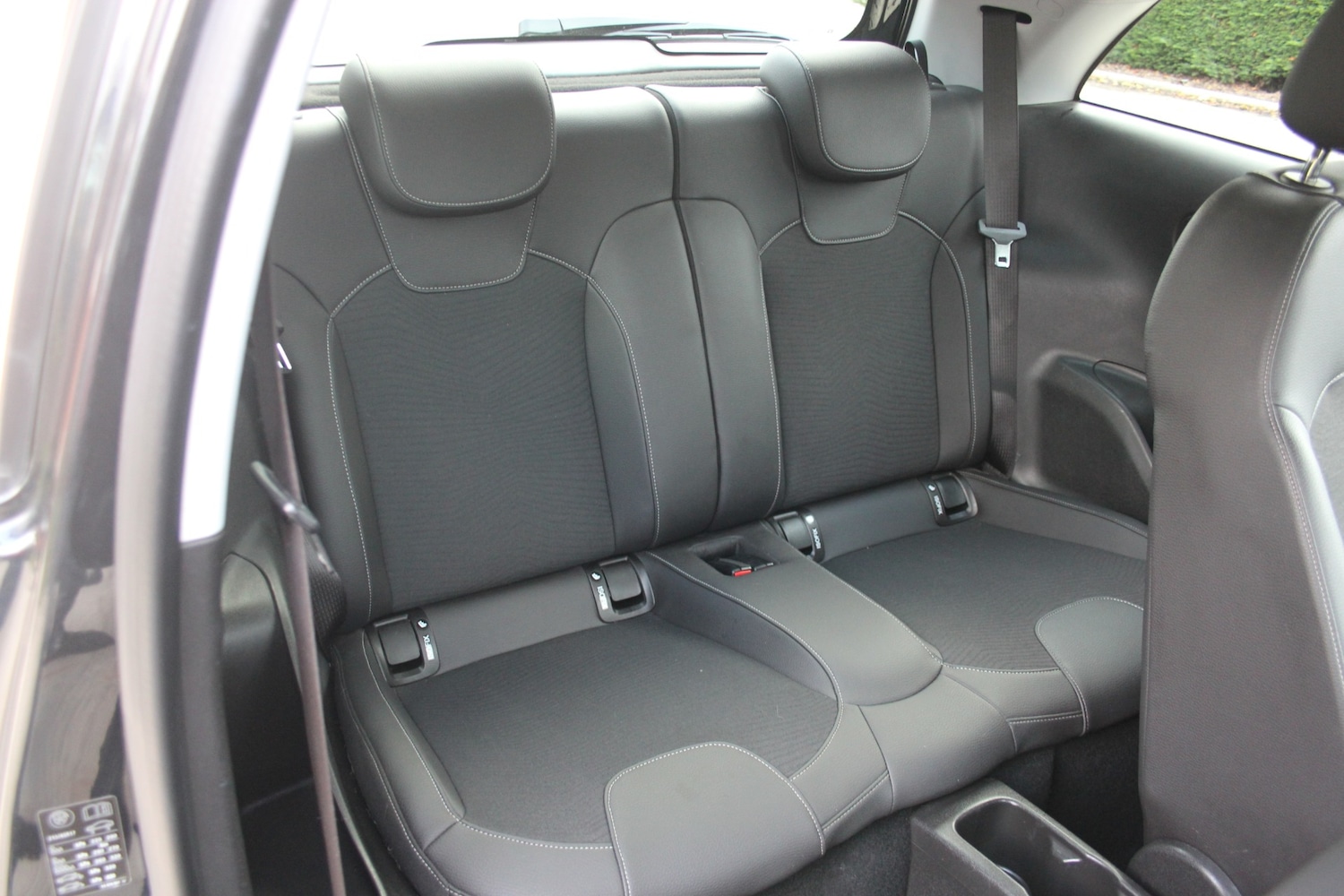 Used Vauxhall ADAM 2016 for sale - 76532104: Photo 8