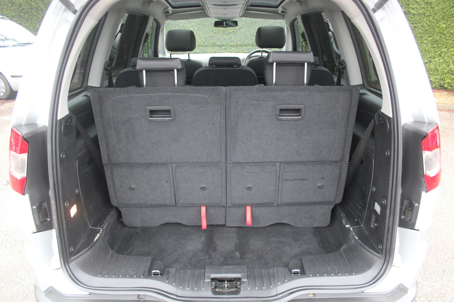 Used Ford Galaxy 2013 for sale - 77619463: Photo 15