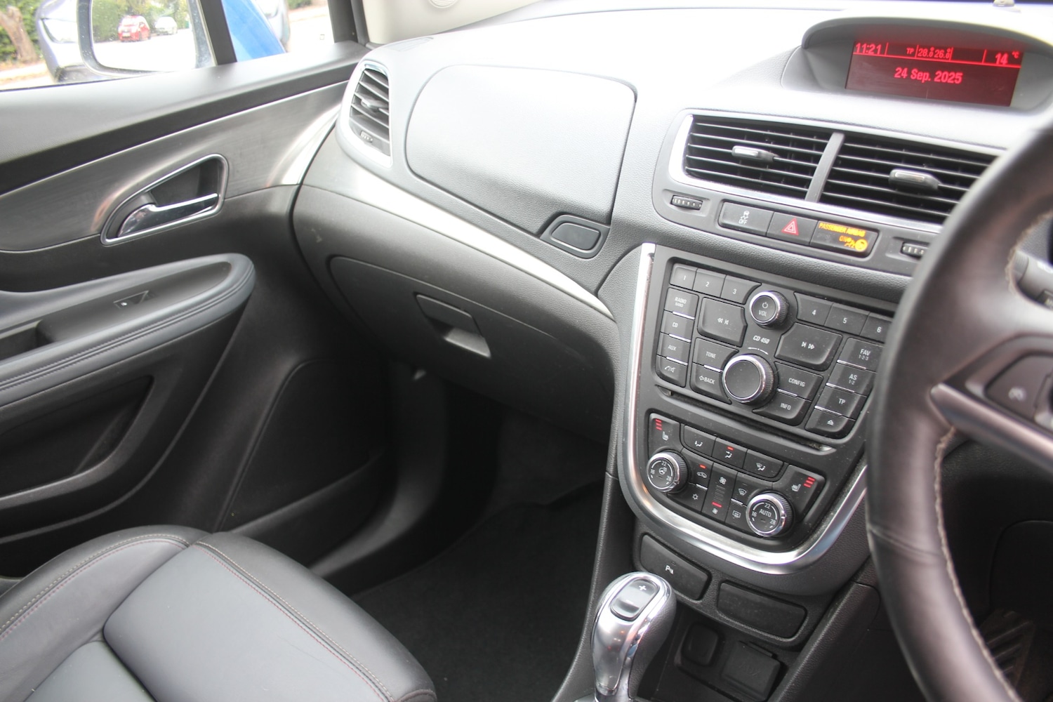 Used Vauxhall Mokka 2016 for sale - 76055479: Photo 4