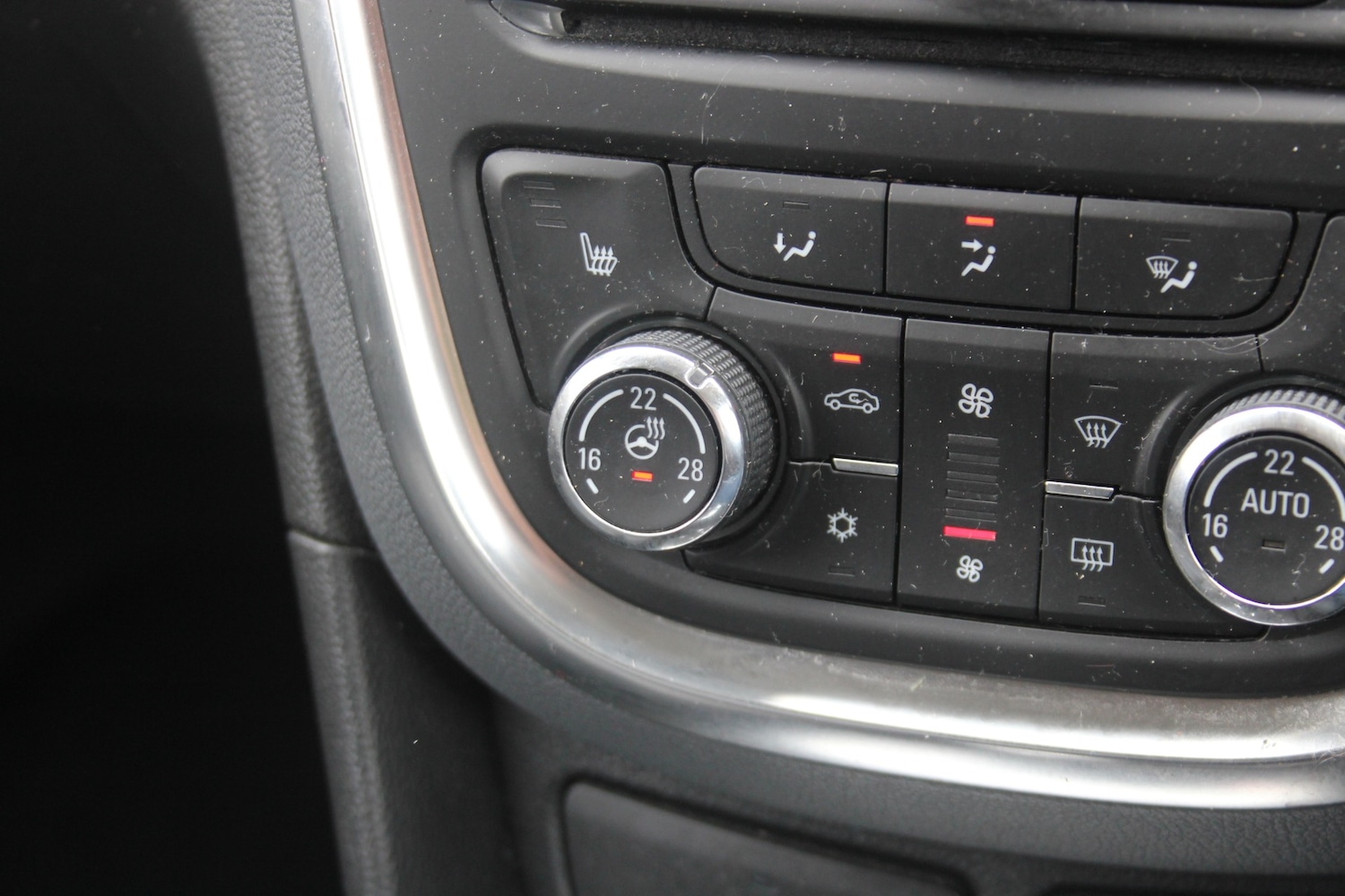 Used Vauxhall Mokka 2016 for sale - 76055479: Photo 5