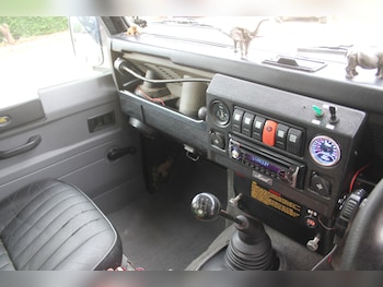 Used Land Rover Defender 1998 for sale - 76455366: Photo