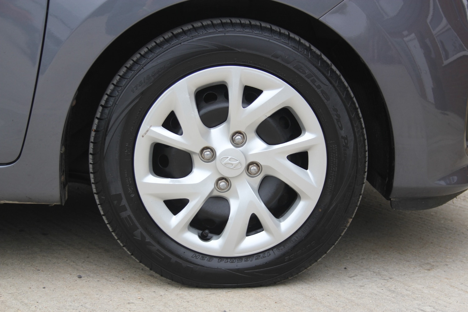 Used Hyundai i10 2017 for sale - 76076592: Photo 12