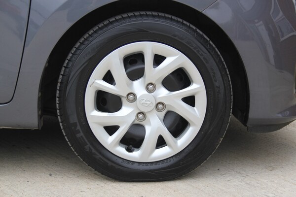 Used Hyundai i10 2017 for sale - 76076592: Photo 12