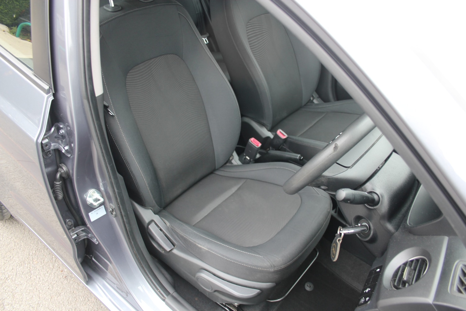 Used Hyundai i10 2017 for sale - 76076592: Photo 7