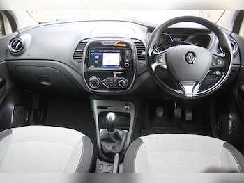 Used Renault Captur 2014 for sale - 75746773: Photo