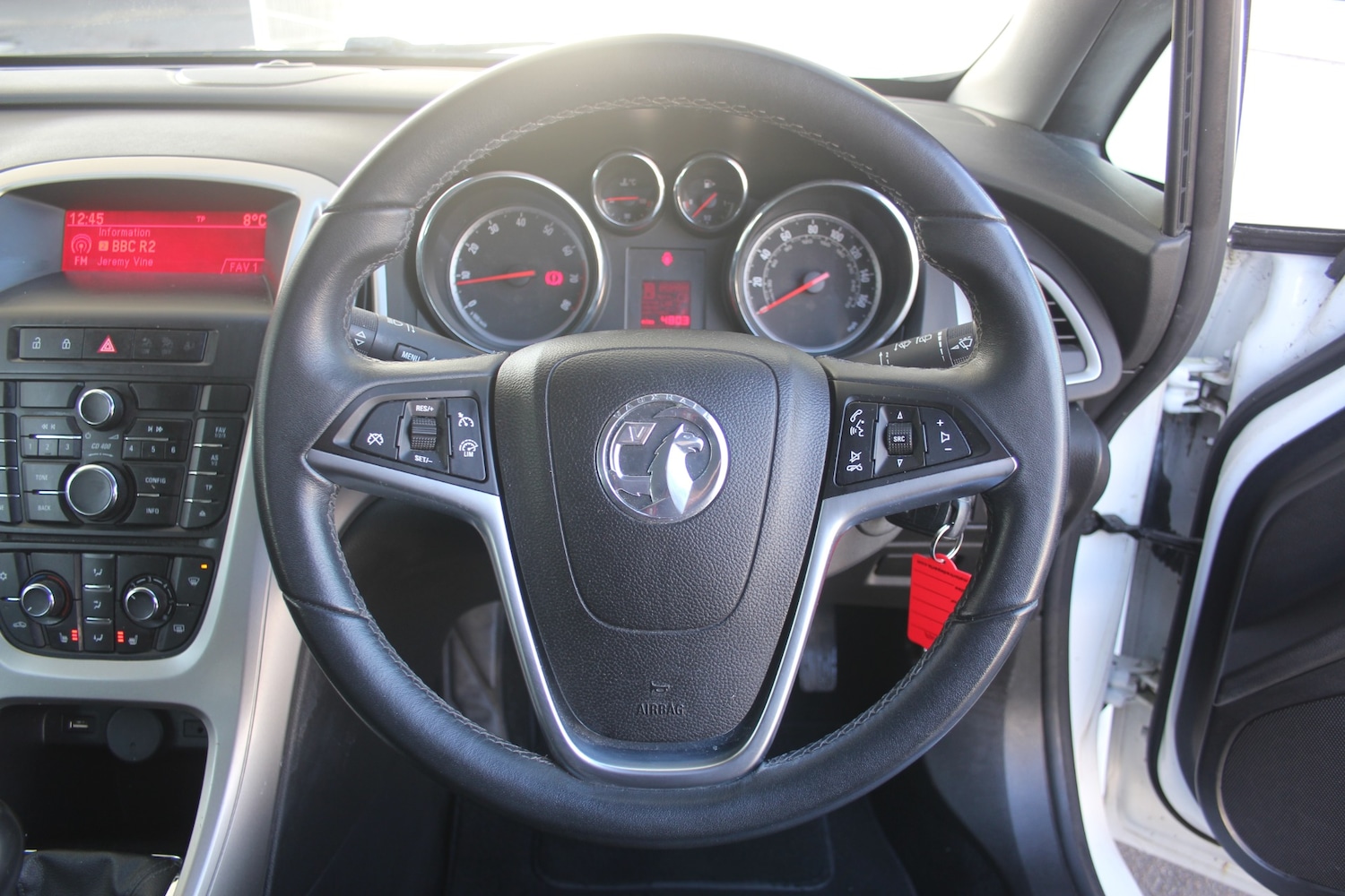 Used Vauxhall Astra 2014 for sale - 77381211: Photo 3