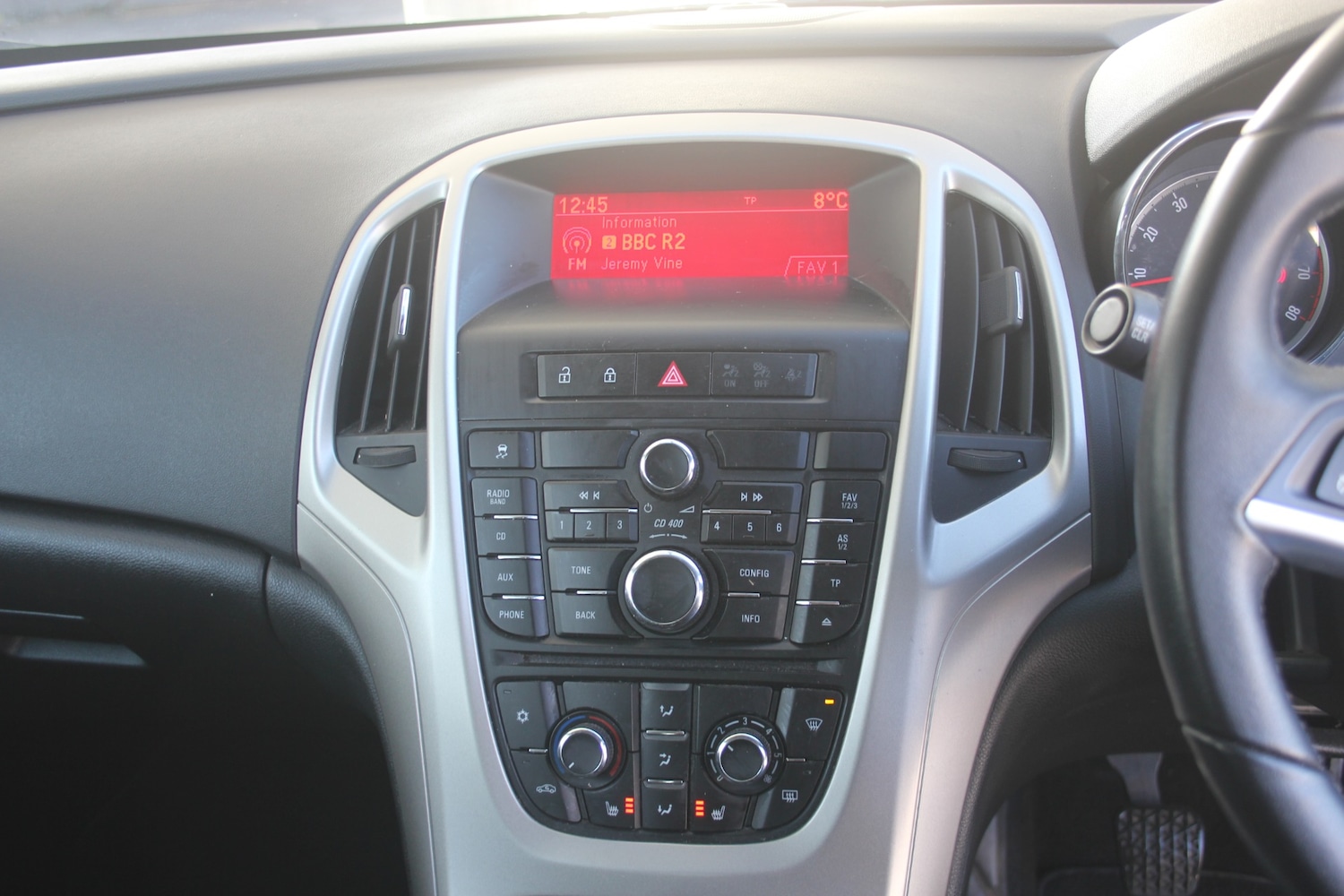 Used Vauxhall Astra 2014 for sale - 77381211: Photo 4