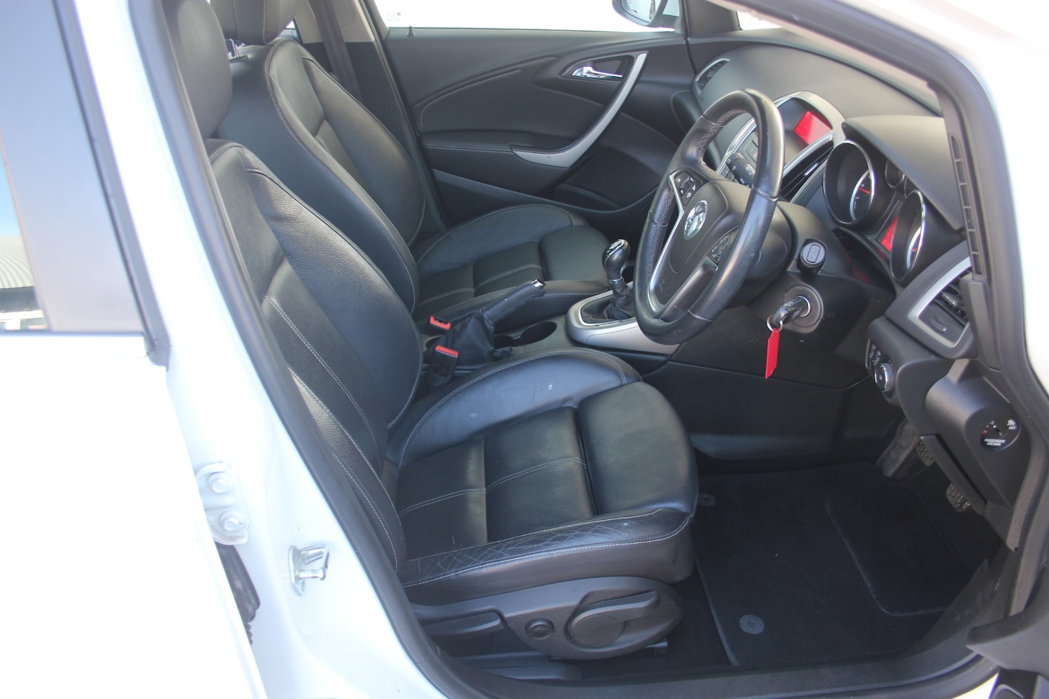 Used Vauxhall Astra 2014 for sale - 77381211: Photo 7