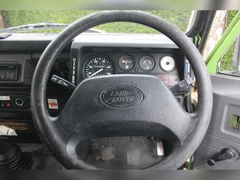 Used Land Rover Defender 1997 for sale - 77516512: Photo