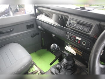 Used Land Rover Defender 1997 for sale - 77516512: Photo