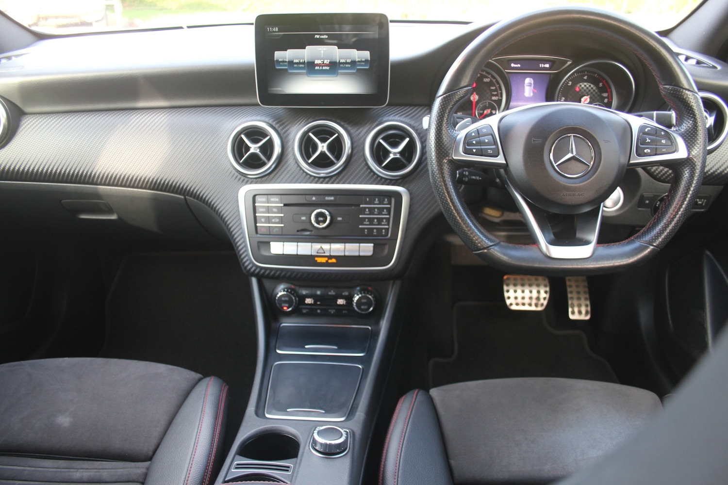 Used Mercedes-Benz A-Class 2017 for sale - 76908140: Photo 2