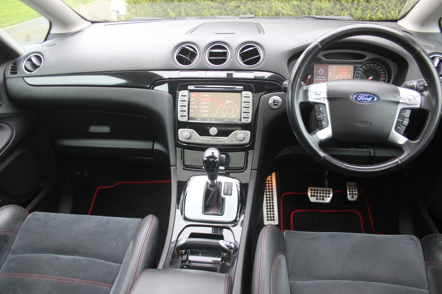 Used Ford S-Max 2010 for sale - 77687413: Photo 2