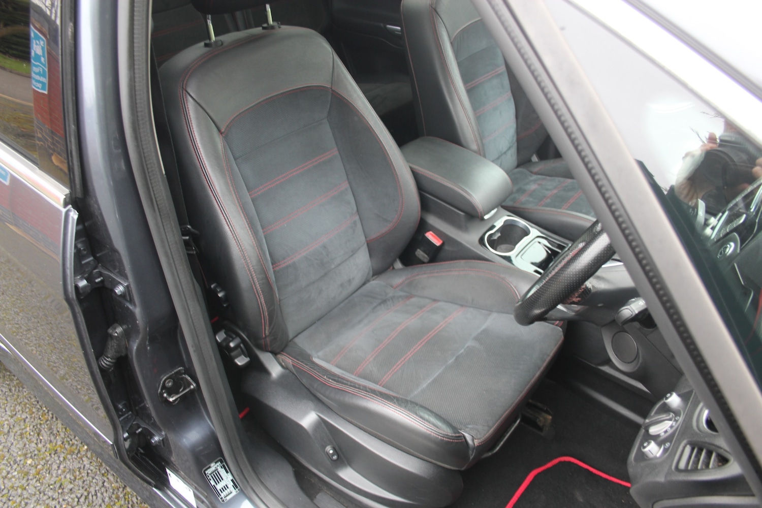 Used Ford S-Max 2010 for sale - 77687413: Photo 8