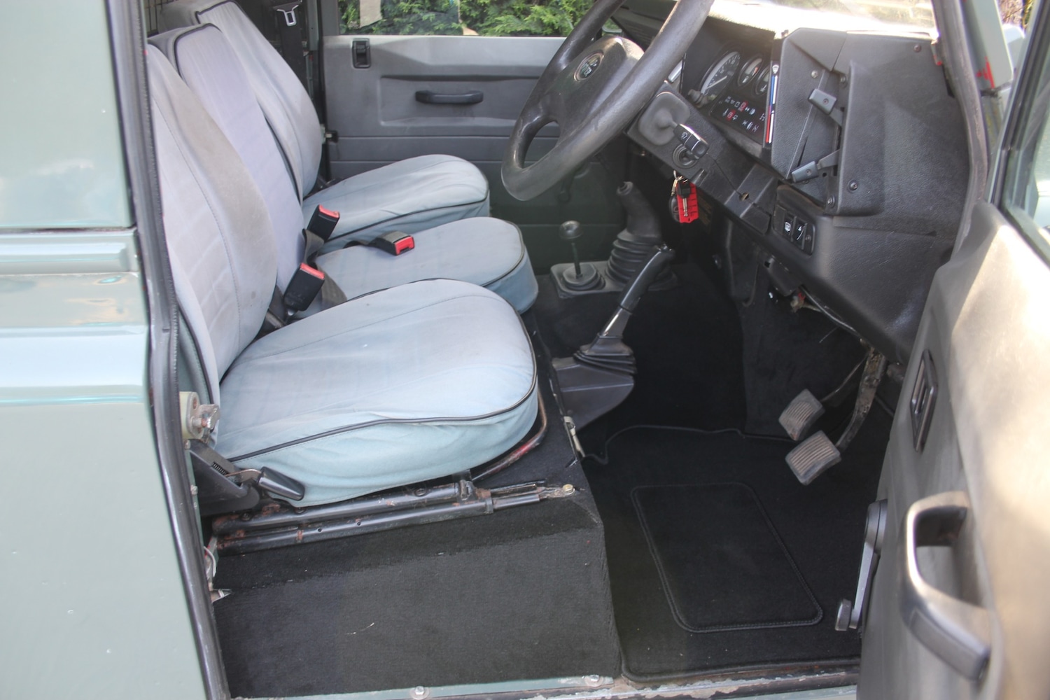 Used Land Rover Defender 1994 for sale - 78169036: Photo 5