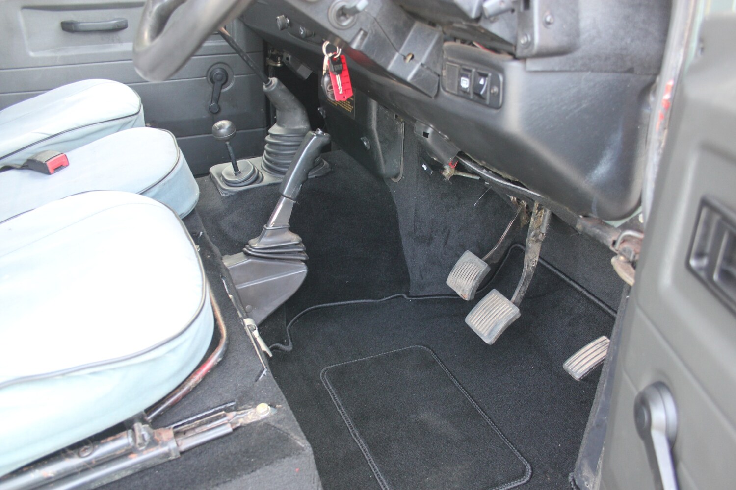 Used Land Rover Defender 1994 for sale - 78169036: Photo 8