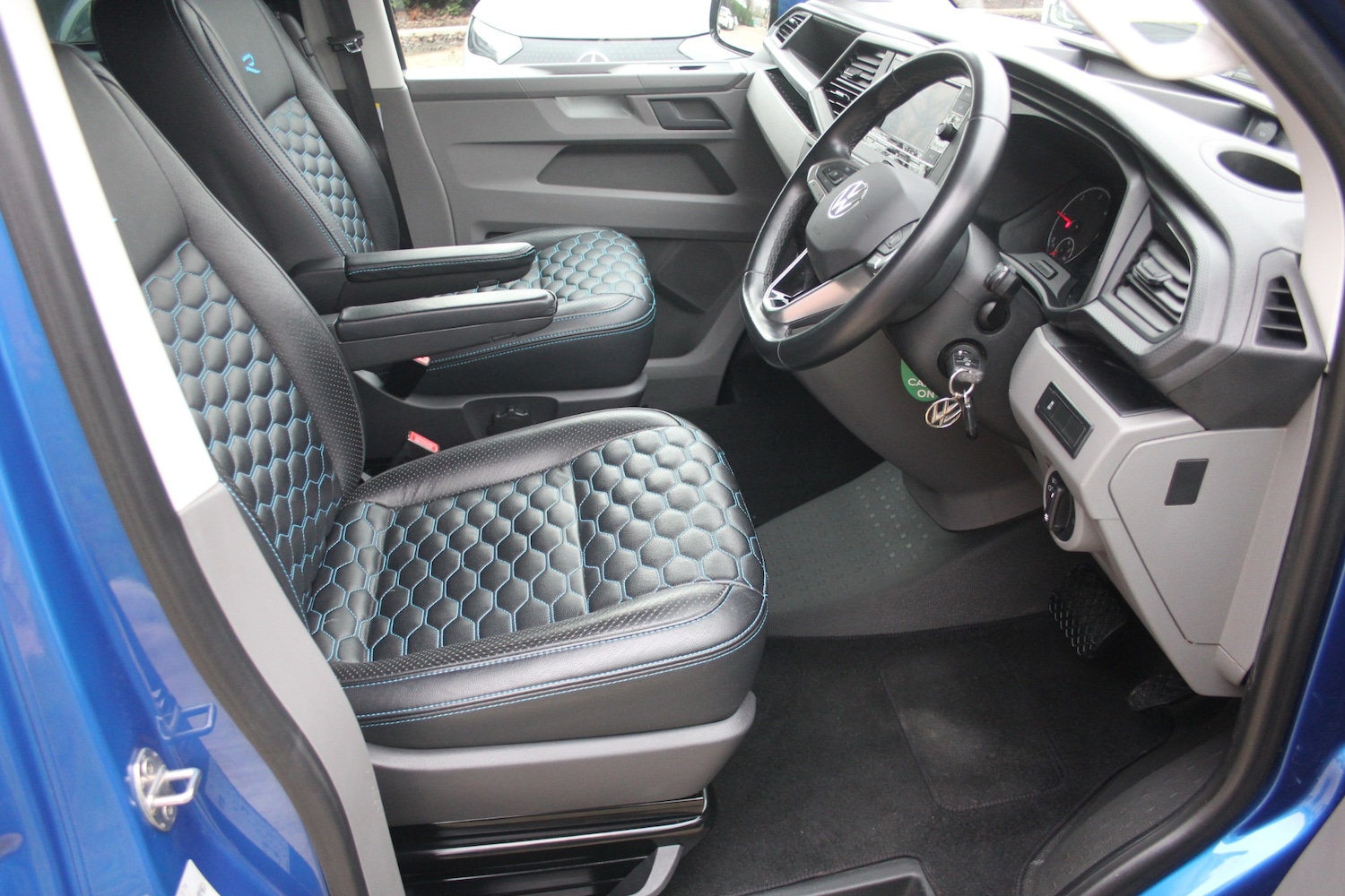 Used Volkswagen Transporter 2023 for sale - 77069843: Photo 8